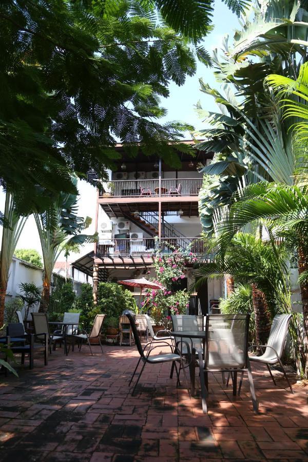 The Travellers Arms 3* Chiang Mai