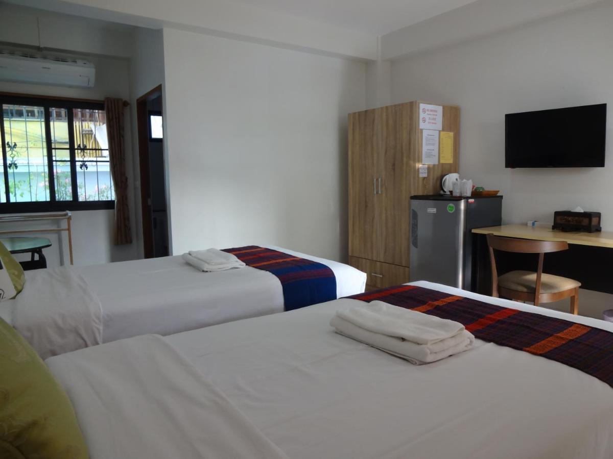 Rena House Gasthuis Chiang Mai
