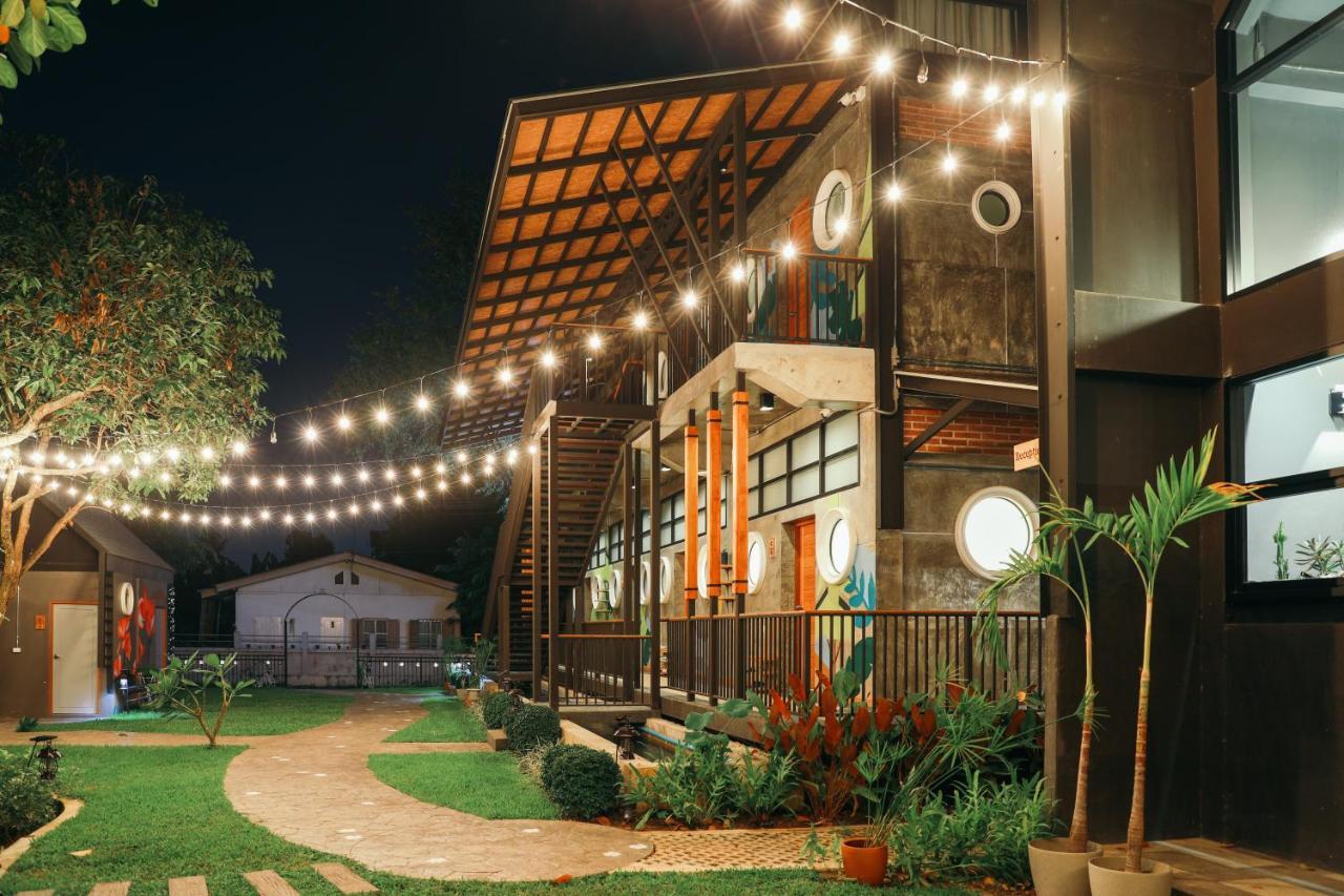 Hotel Yellow Pillow Village 3*