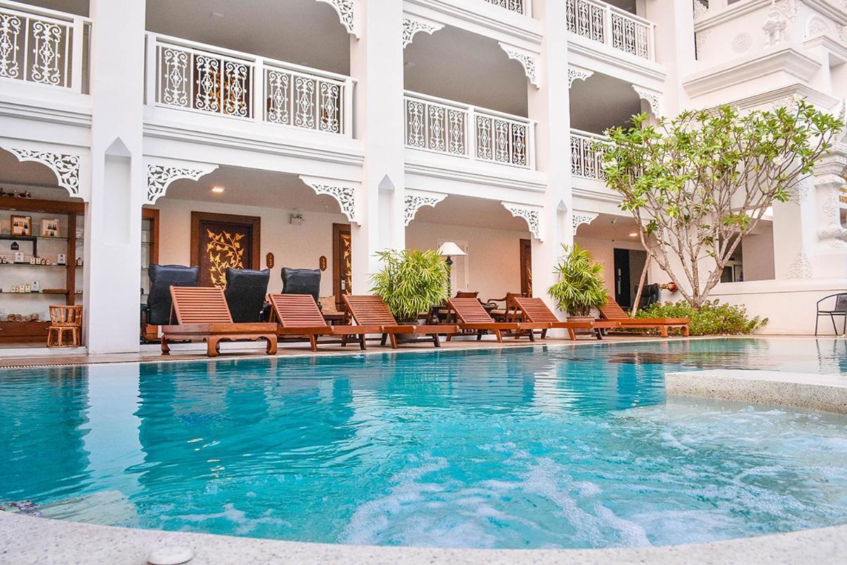 White Boutique And Chiang Mai