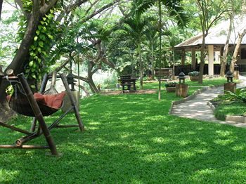 Baan Nam Ping Riverside Chiang Mai
