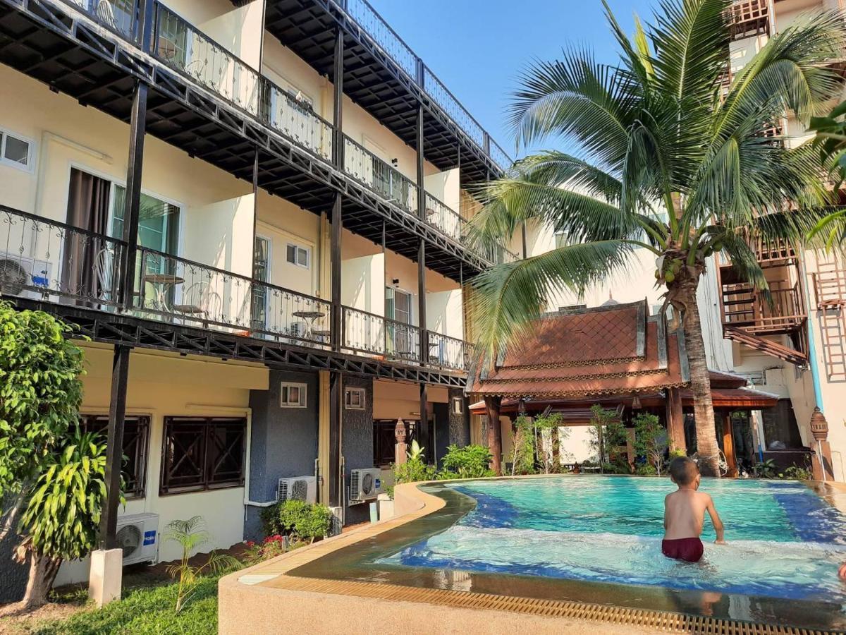 Prince Hotel Chiang Mai Hotel 2*
