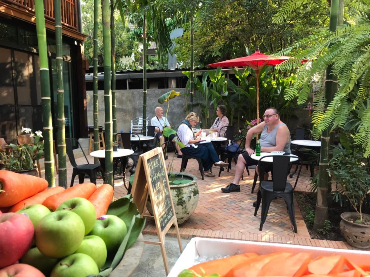 The Eight Ratvithi House Hotel Chiang Mai