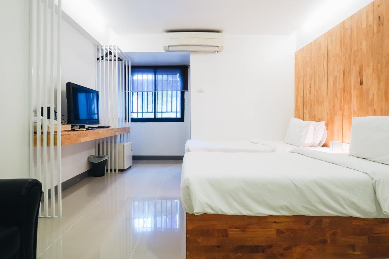 Loyy Hotel 3*
