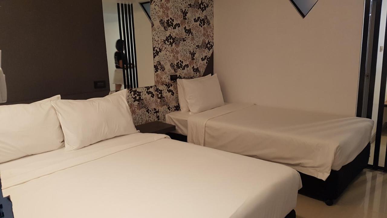 Loyy Hotel