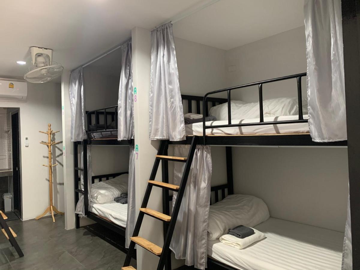 Youniverse Hostel Chiang Mai