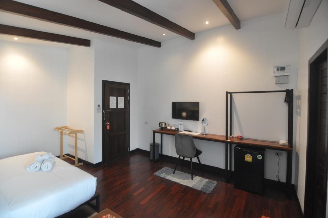 Hotel The Eight Ratvithi House 3*