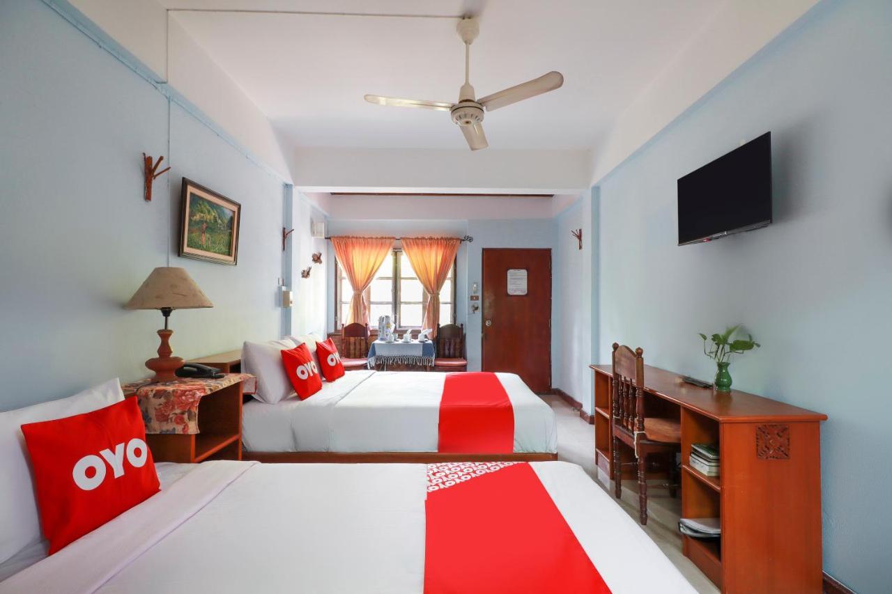 Hotel Oyo 788 Galare 2*
