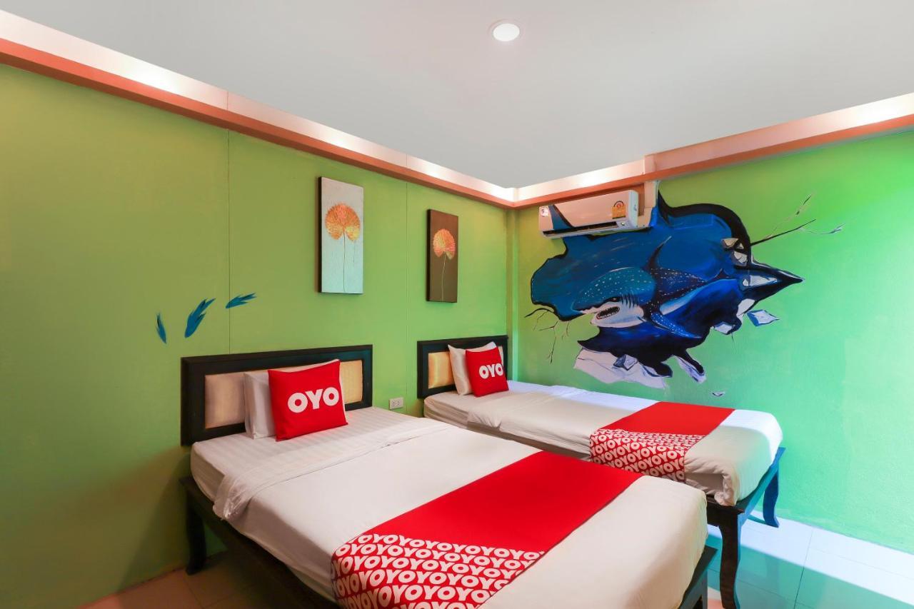 Hotel Oyo 768 First Station Chiang Mai