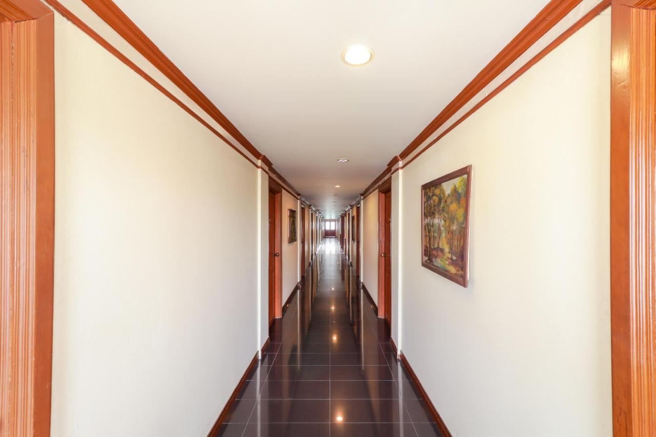 Oyo 807 Suan Dok Kaew Hotel