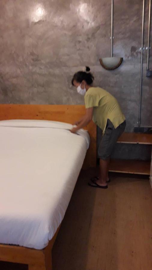 Hotel At The Train 3*