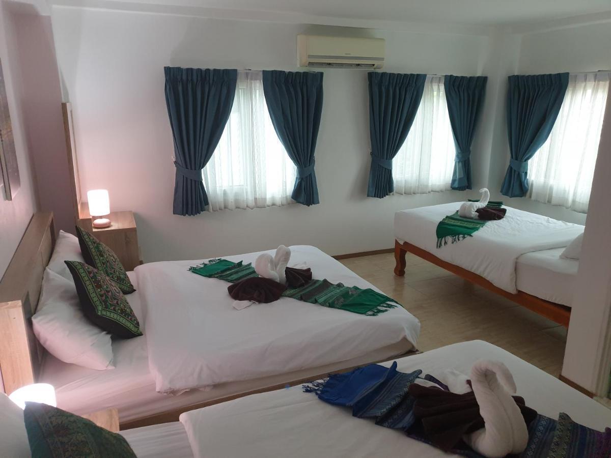 Guest house Krong House *