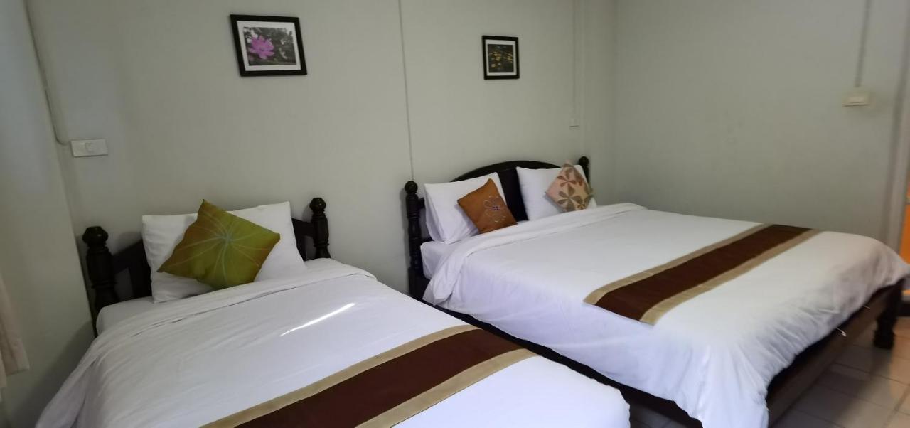 Rumah tetamu Baan Thalang @