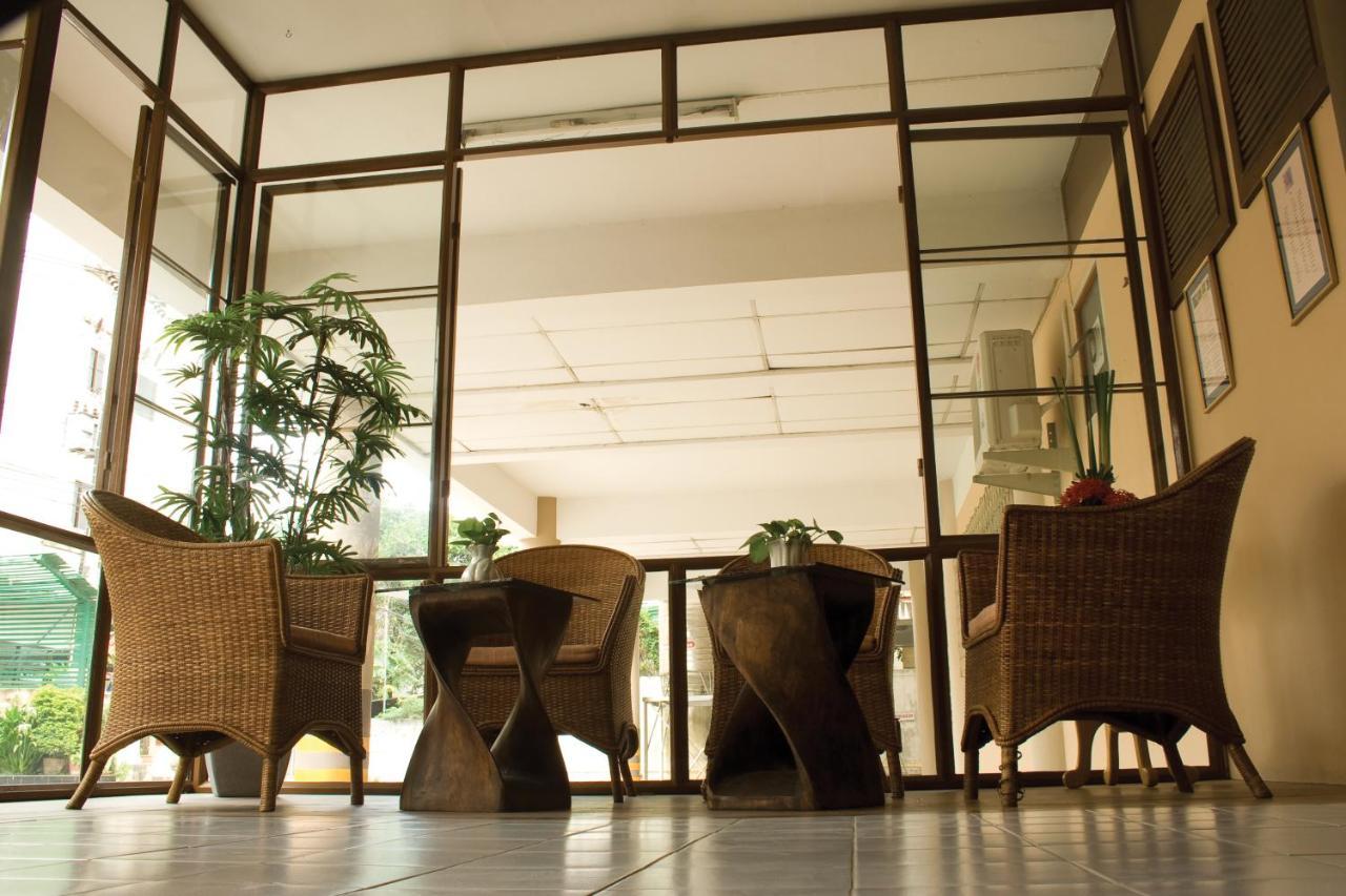 Hotel People Place Classic Sha Extra Chiang Mai
