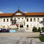 Oyo 677 Le Loftel Hostel Chiang Mai