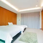 U-Home Private 80-86Sqm Adjustable 2Bedrooms Wooden Decor 80平米