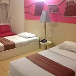 Highway Hotel