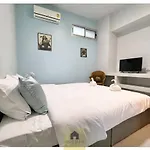 Hooman Hostel