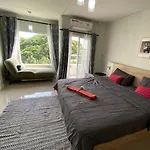 Private Room Hosted By Boyce 415