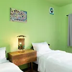 Cnx House