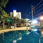 B2 Premier Hotel And Resort