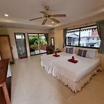 Villa Oranje Chiang Mai