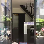 Nearthepark Backpack Boutique House