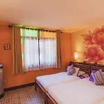 Joy\'S House & Tour