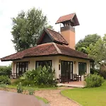 Le Baan Thai Boutique Villa