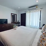 De Nawarat Chiangmai Boutique Apartment