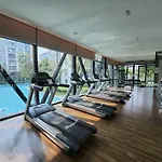 D Condo Ping: Amazing Swimming Pool, Central Festival Chiang Mai