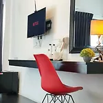 Azz Hotel
