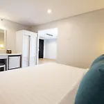 Ch Hotel