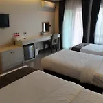Rung Aroon Hotel By Le Siri
