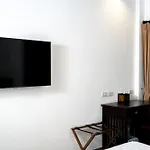 Singharaj Boutique Hotel
