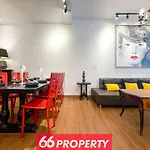 Stylish Townhouse In Nimman Area With Full Kitchen