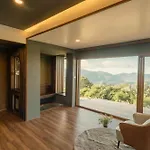 Vaya House
