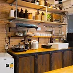 2Br House With Bathtub Near Old City