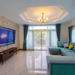 Airport&Old City 5Min By Car,4Bdr,4Bath,Pool Villa