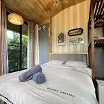 Mana-An Lake Hill Resort มานาอันเลคฮิลล์รีสอร์ต