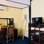Nearthepark Backpack Boutique House