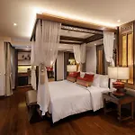 Akira Thaphae Hotel