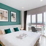 Prio Signature Condo