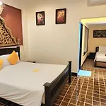 Cm Night Bazaar Boutique Hotel โรงแรม ซี เอ็ม ไนท์บาซาร์ บูทีค - Sha Plus Certified