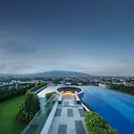 2 Bedroom Condo In Central City