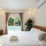 Aphrodite Pool Villa Old City 7 Bed Rooms