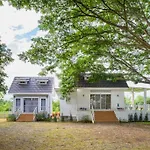 Chaisathan Cottage