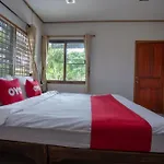 Oyo 909 Guiding Star Resort