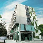 B2 Green Boutique And Budget Hotel