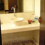 Montrara Happy House Hotel